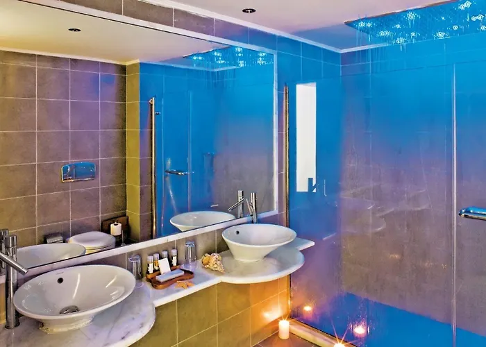 Megisti Hotel מלון Meyísti